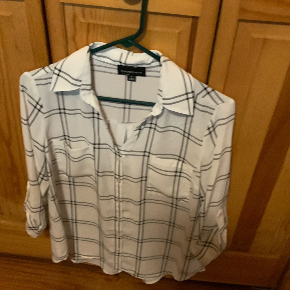 Women’s button up blouse